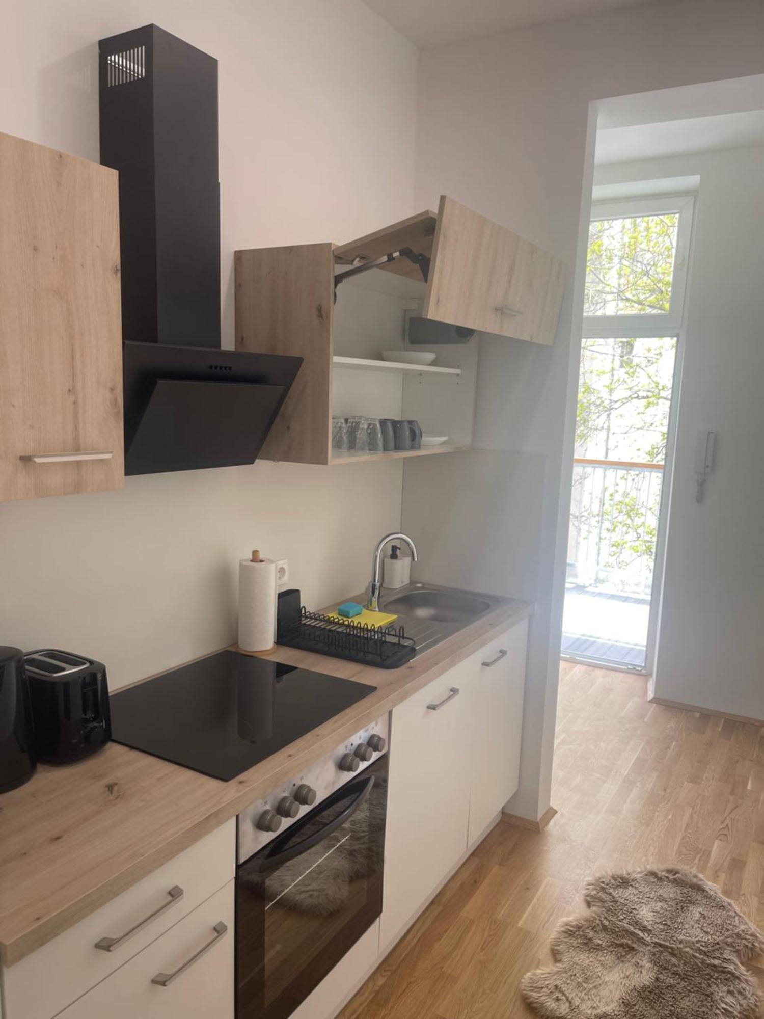 New Apartment With Balcony 11 Виена Екстериор снимка
